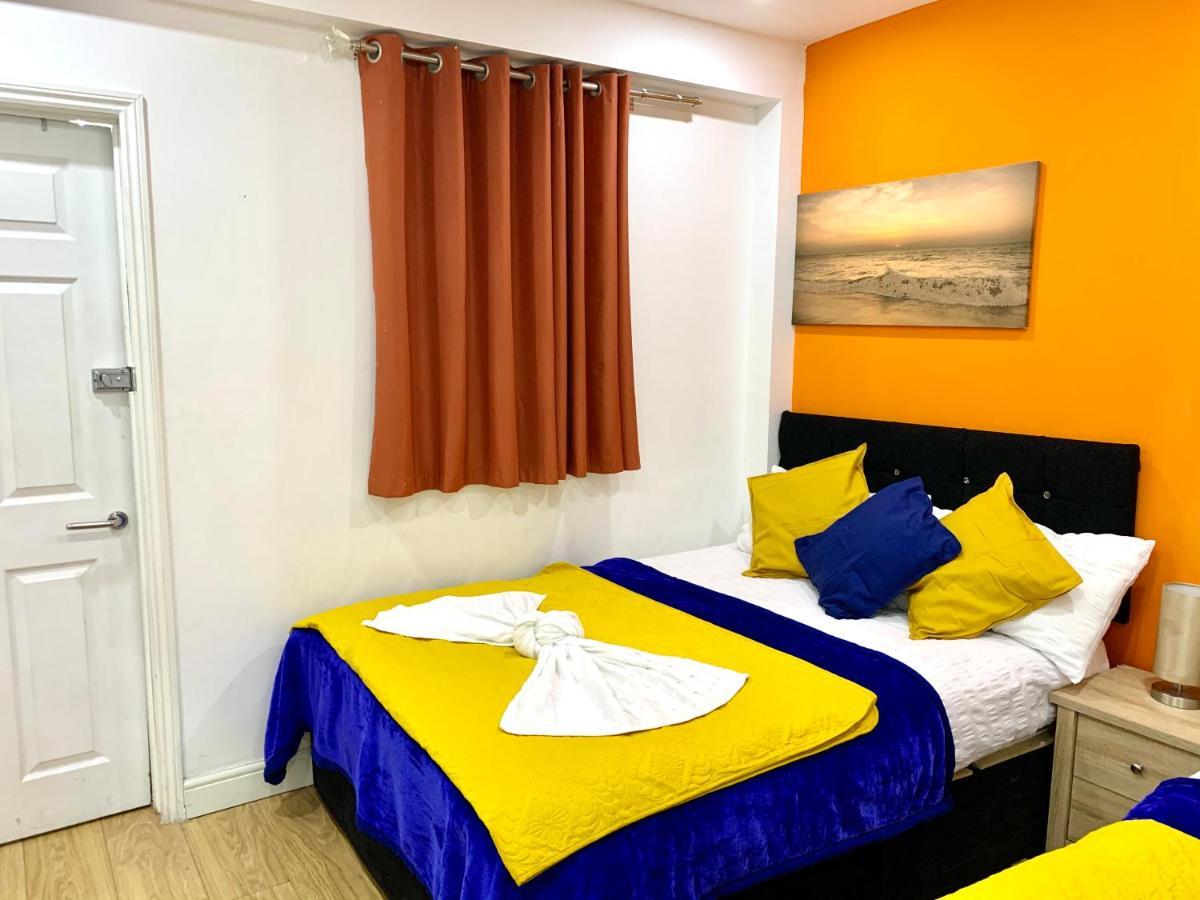 London 2 Bedroom Apartment, Kitchen, Reception And Private Garden Kültér fotó