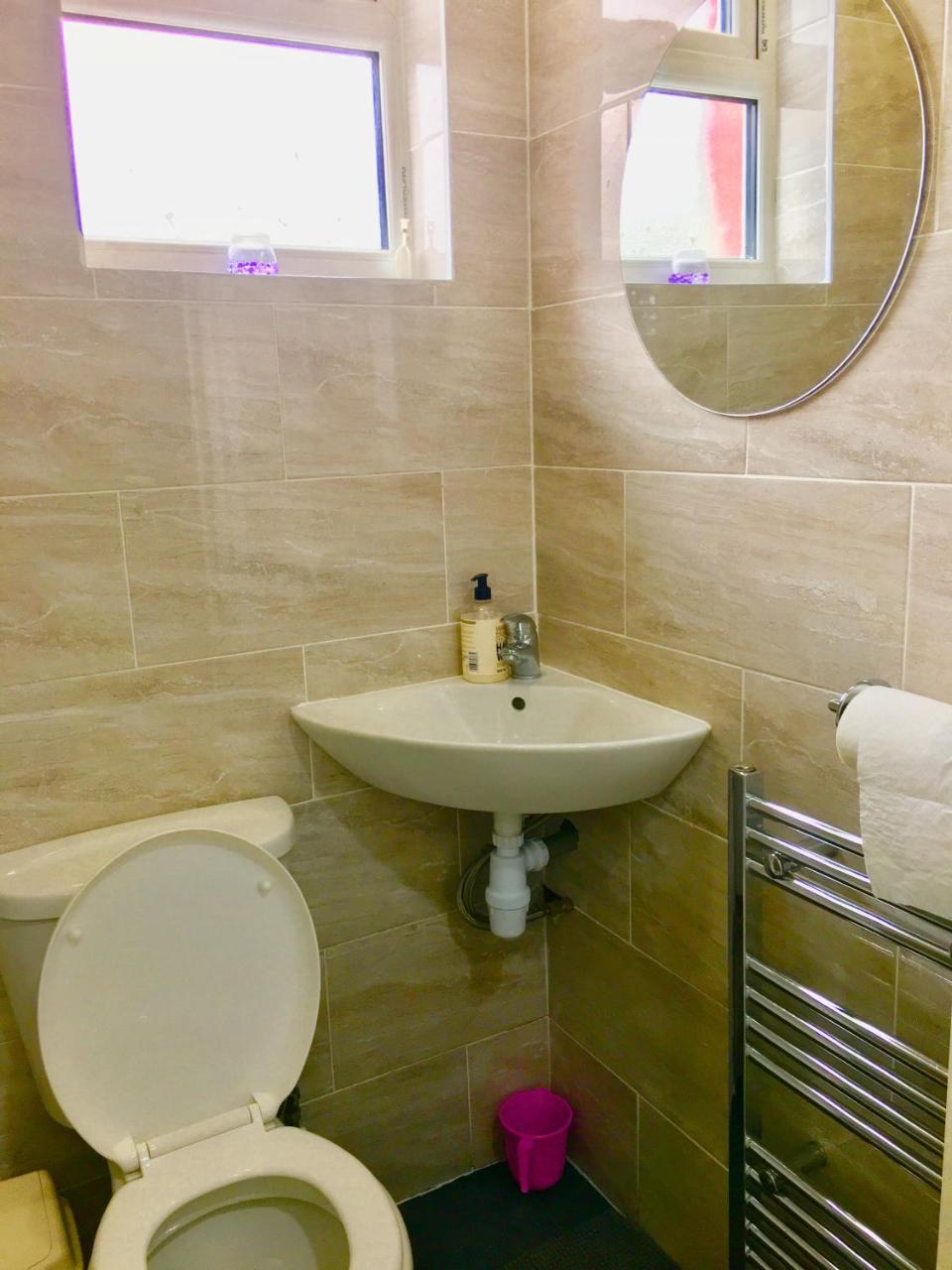 London 2 Bedroom Apartment, Kitchen, Reception And Private Garden Kültér fotó