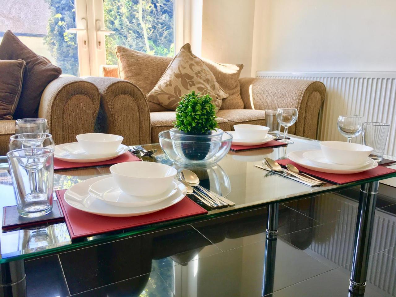 London 2 Bedroom Apartment, Kitchen, Reception And Private Garden Kültér fotó