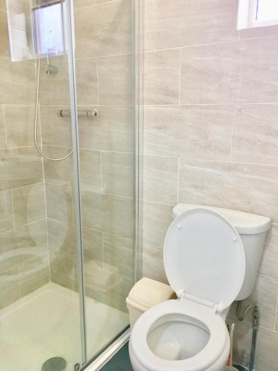 London 2 Bedroom Apartment, Kitchen, Reception And Private Garden Kültér fotó