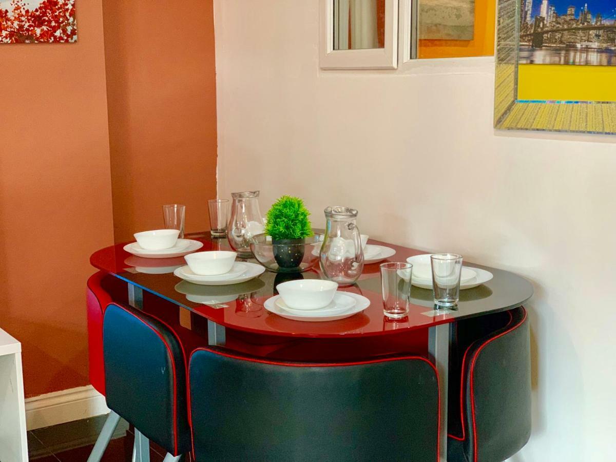 London 2 Bedroom Apartment, Kitchen, Reception And Private Garden Kültér fotó